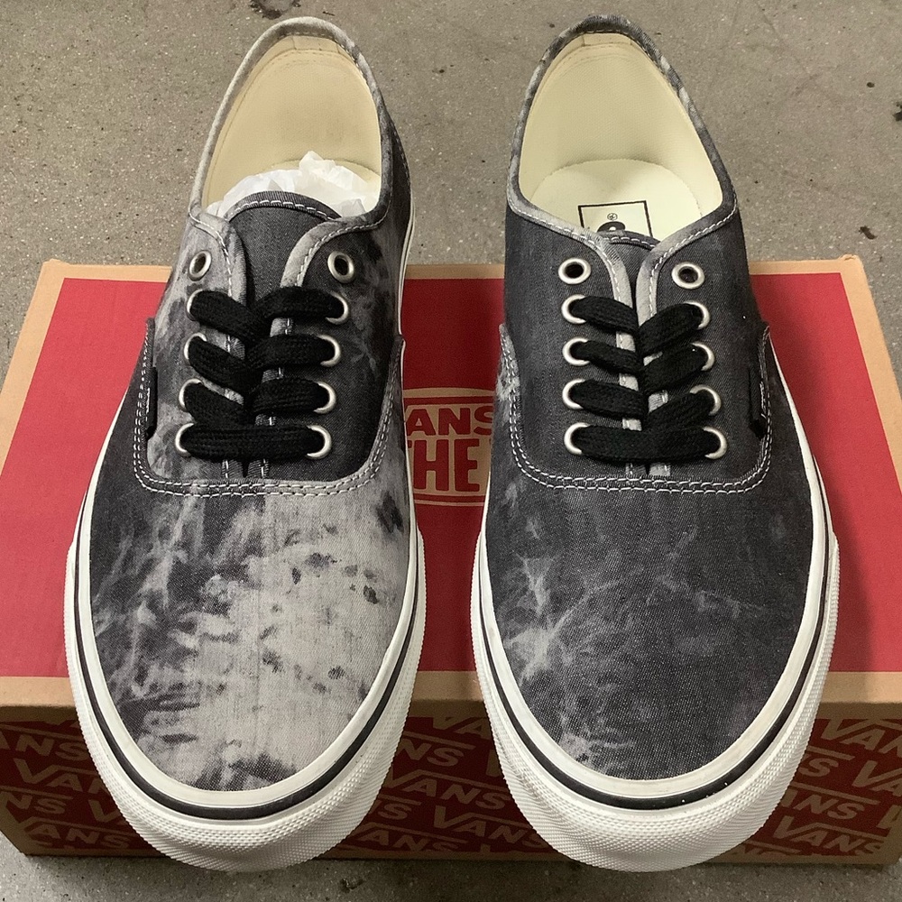 (Denim Destroy) black/marshmallow